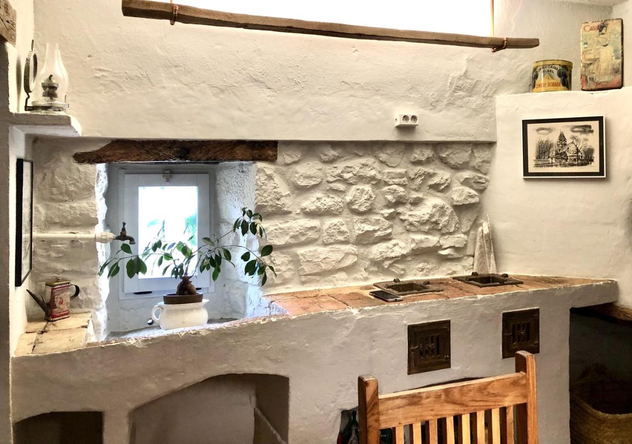 El Castell De Seguero Apartment Beuda Bagian luar foto