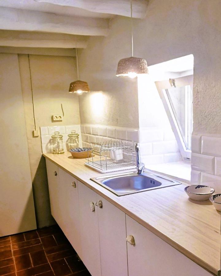 El Castell De Seguero Apartment Beuda Bagian luar foto