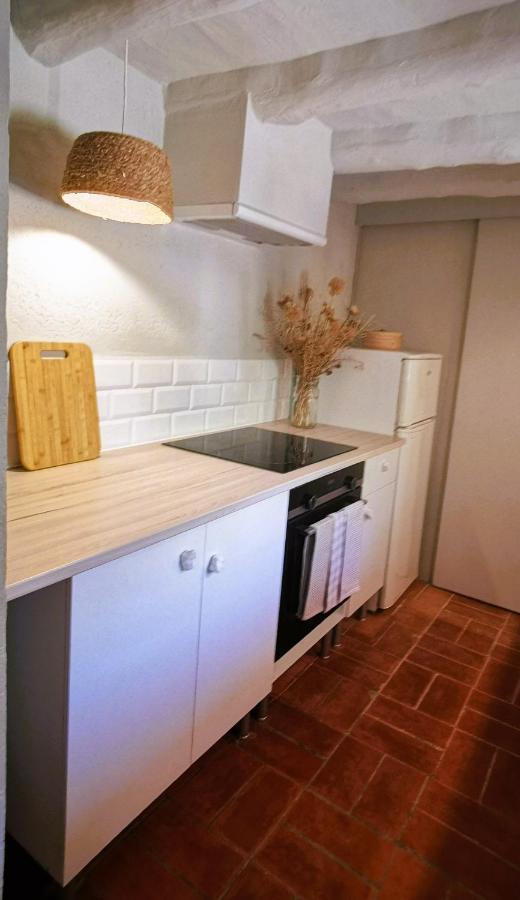 El Castell De Seguero Apartment Beuda Bagian luar foto